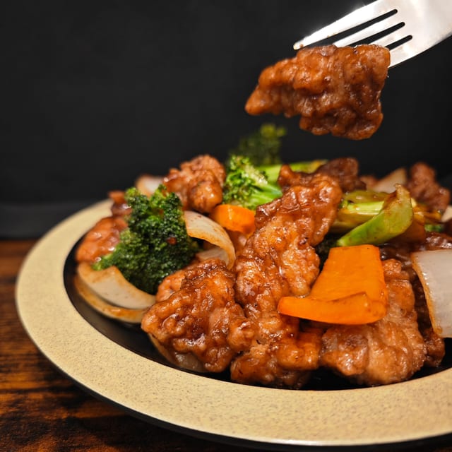 C02 General Tso’s Chicken.
