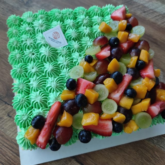 Pandan Chantilly Whole Cake.