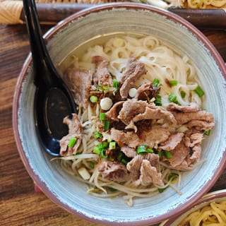 N05 Cantonese Beef Rice Noodle Soup
