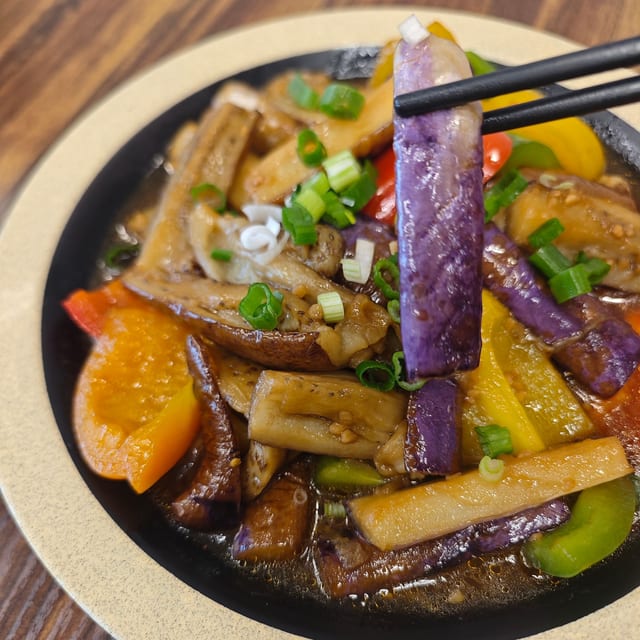 C01 Chinese Eggplant with Garlic Sauce.
