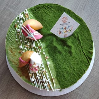 Green tea Mille Crepes whole cake
