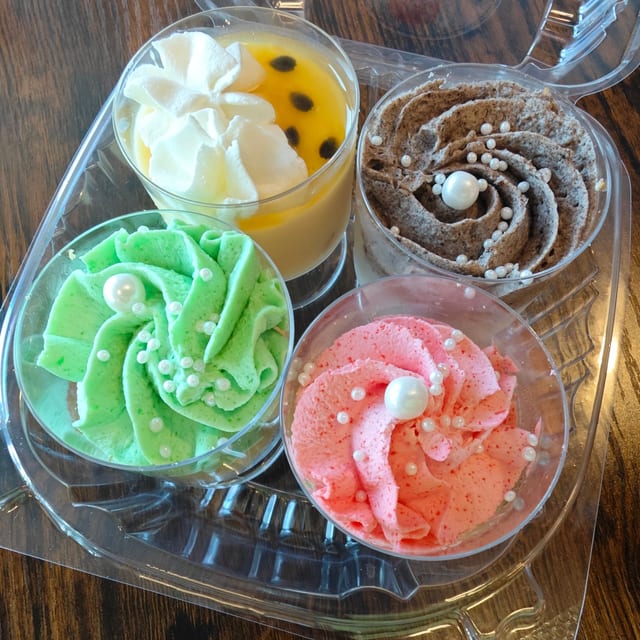 Mini Cake Combo.